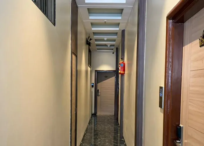 Shine Hospitality Crown Hotel Mumbai